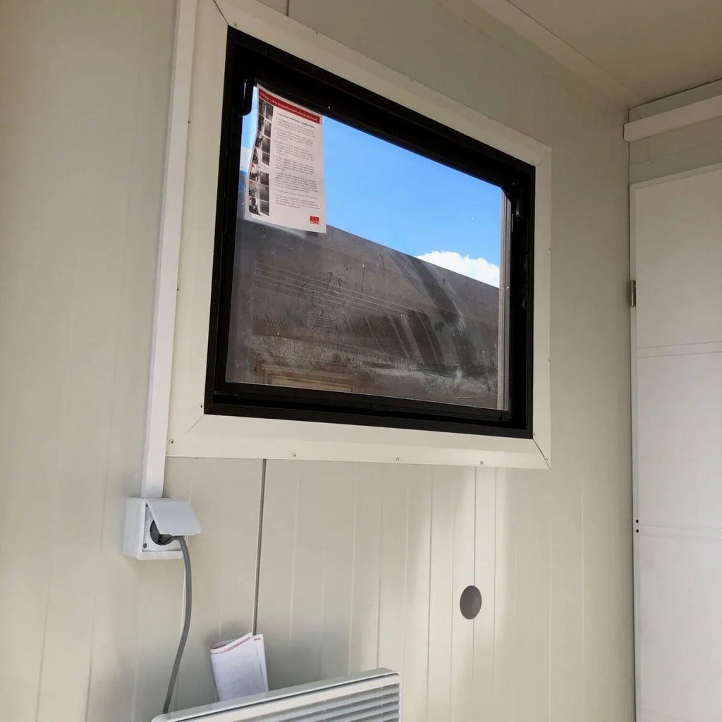 Contenedor sanitario de panel sándwich 6,00 × 3,00 m