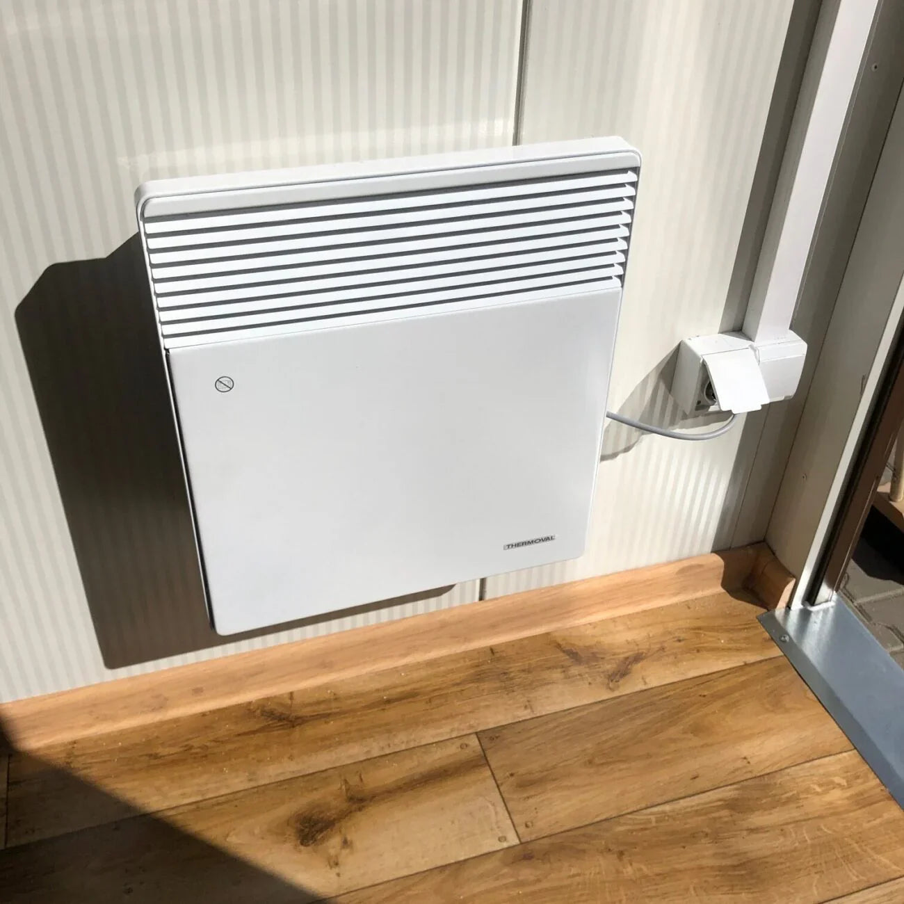 Contenedor sanitario de panel sándwich 6,00 × 3,00 m