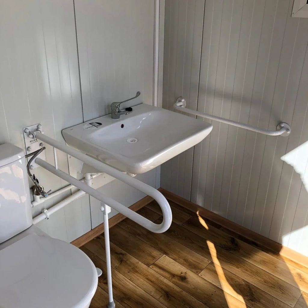 Contenedor sanitario de panel sándwich 6,00 × 3,00 m