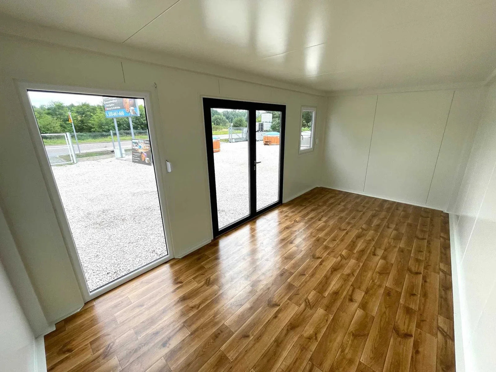 Contenedor de Oficina Modular 6x2,40 m