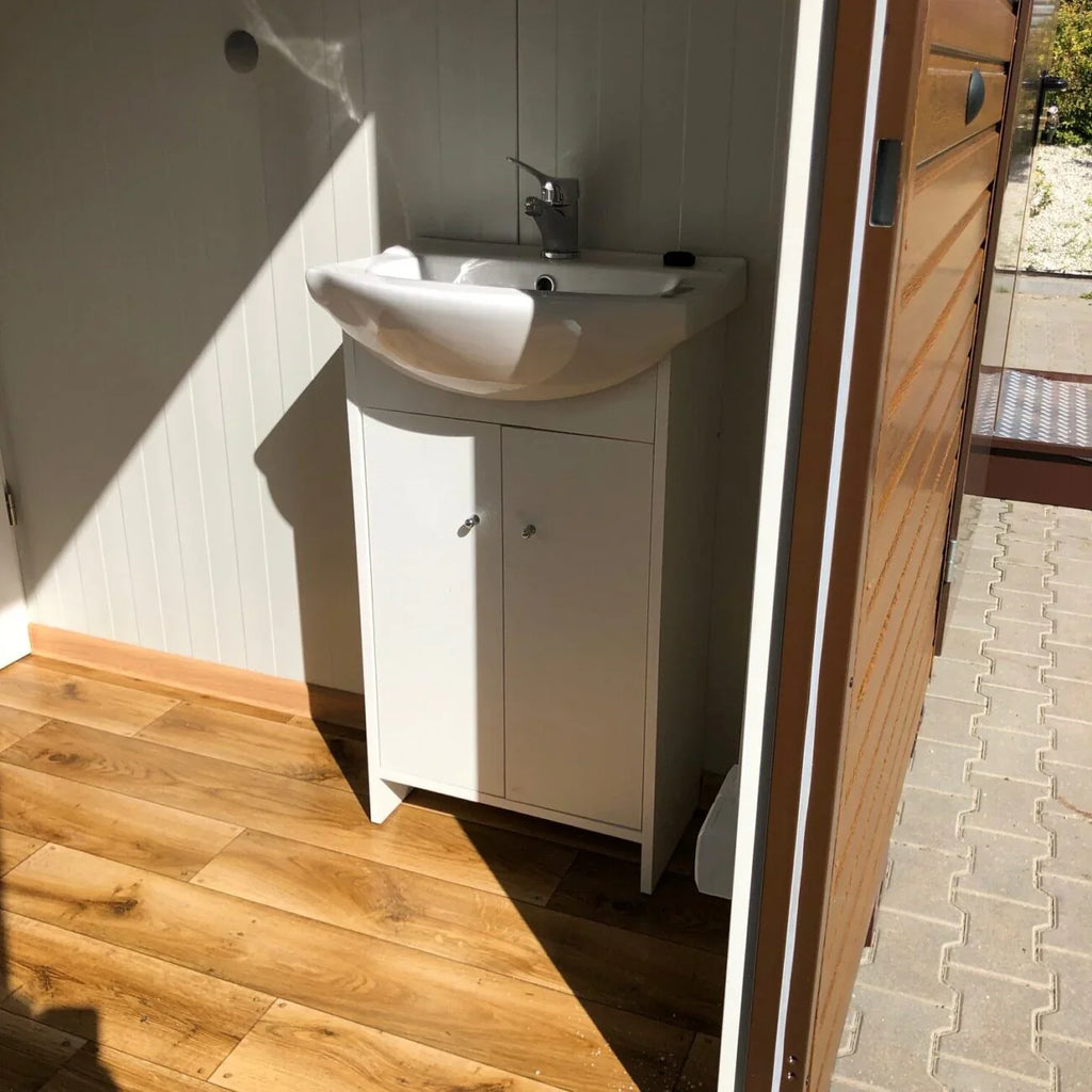 Contenedor sanitario de panel sándwich 6,00 × 3,00 m