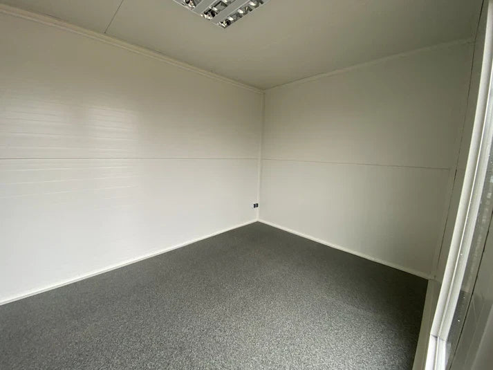 contenedor oficina 6X2,83 metros con 2 ventanas